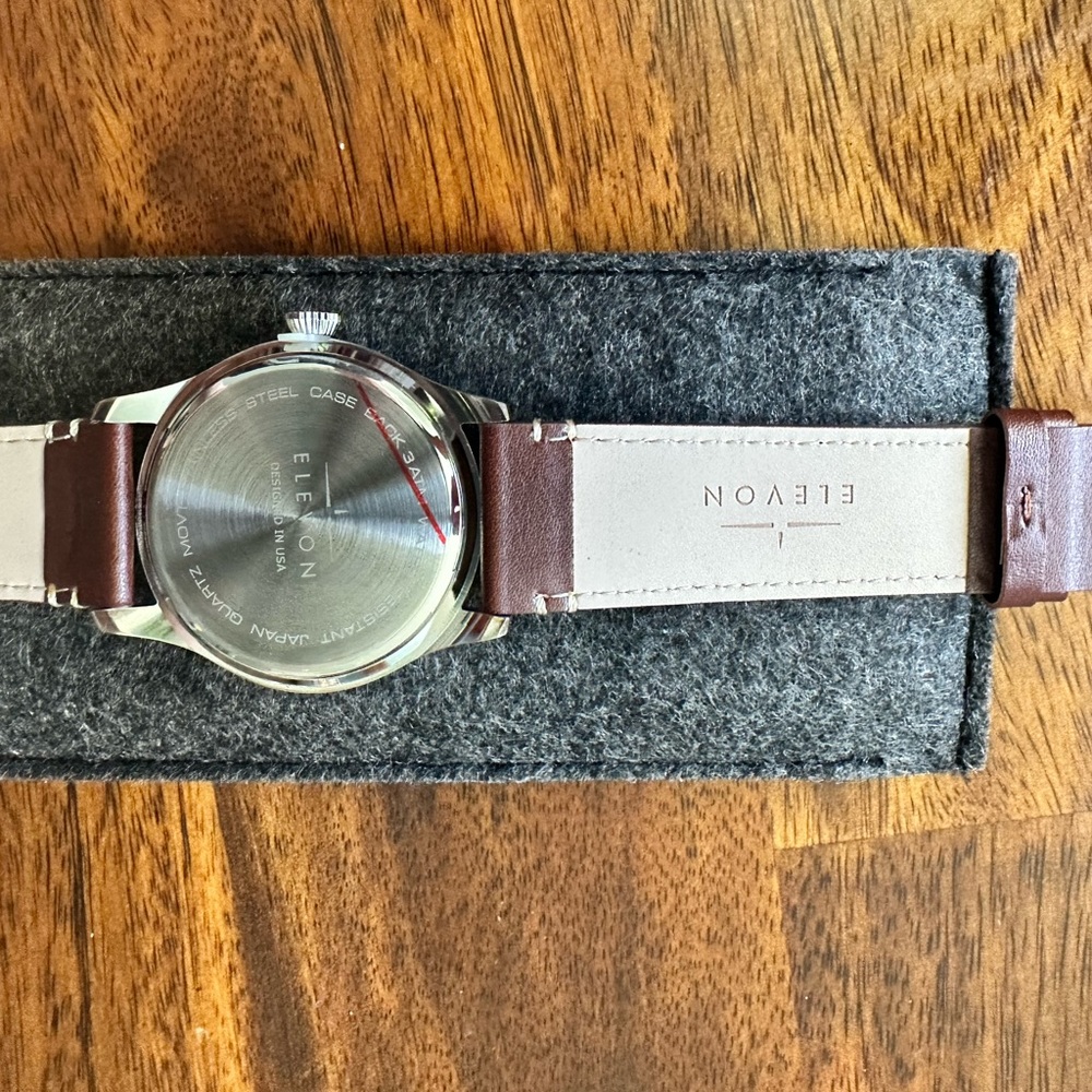 ELEVON Watch - Picture 7 of 8